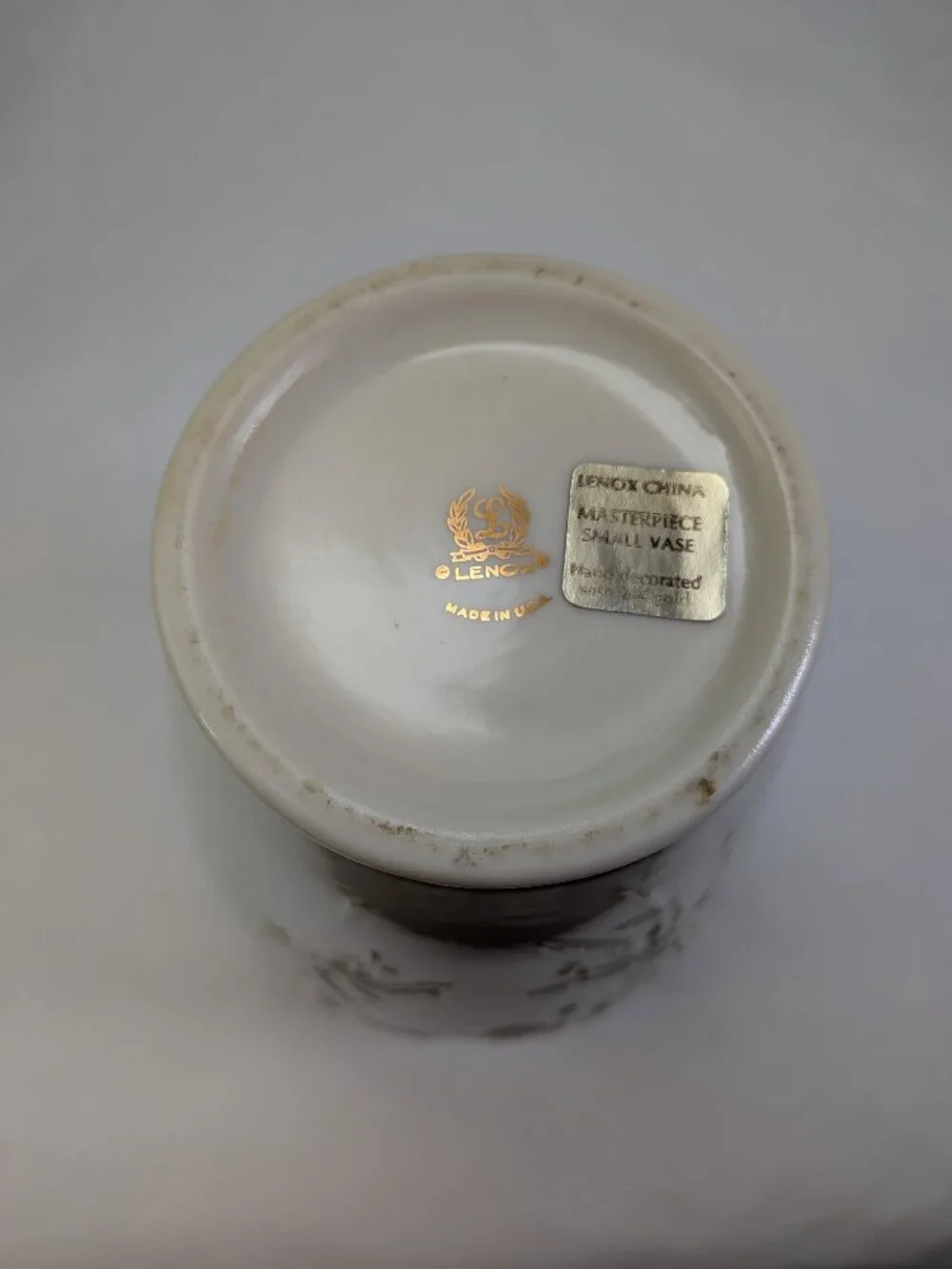 Lenox Masterpiece Collection Embossed Spider Lily Vase Gold Trim 7